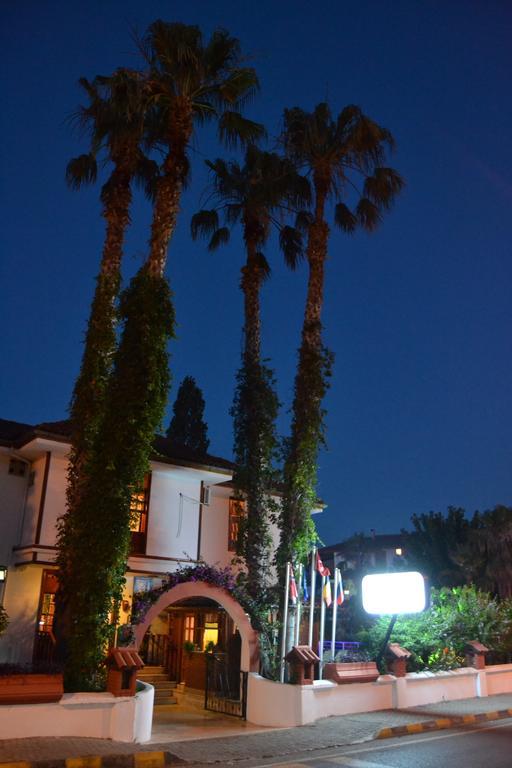 Palma Rosa Hotel Camyuva Exterior photo