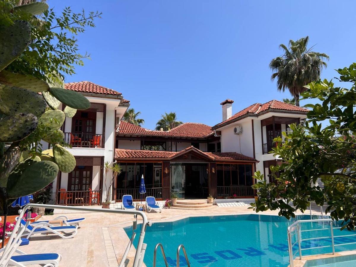 Palma Rosa Hotel Camyuva Exterior photo
