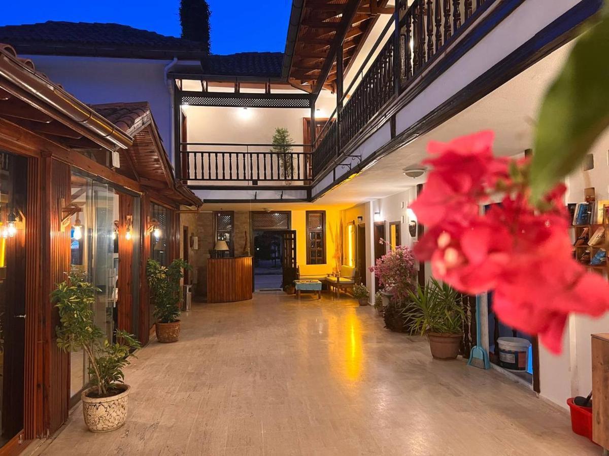Palma Rosa Hotel Camyuva Exterior photo