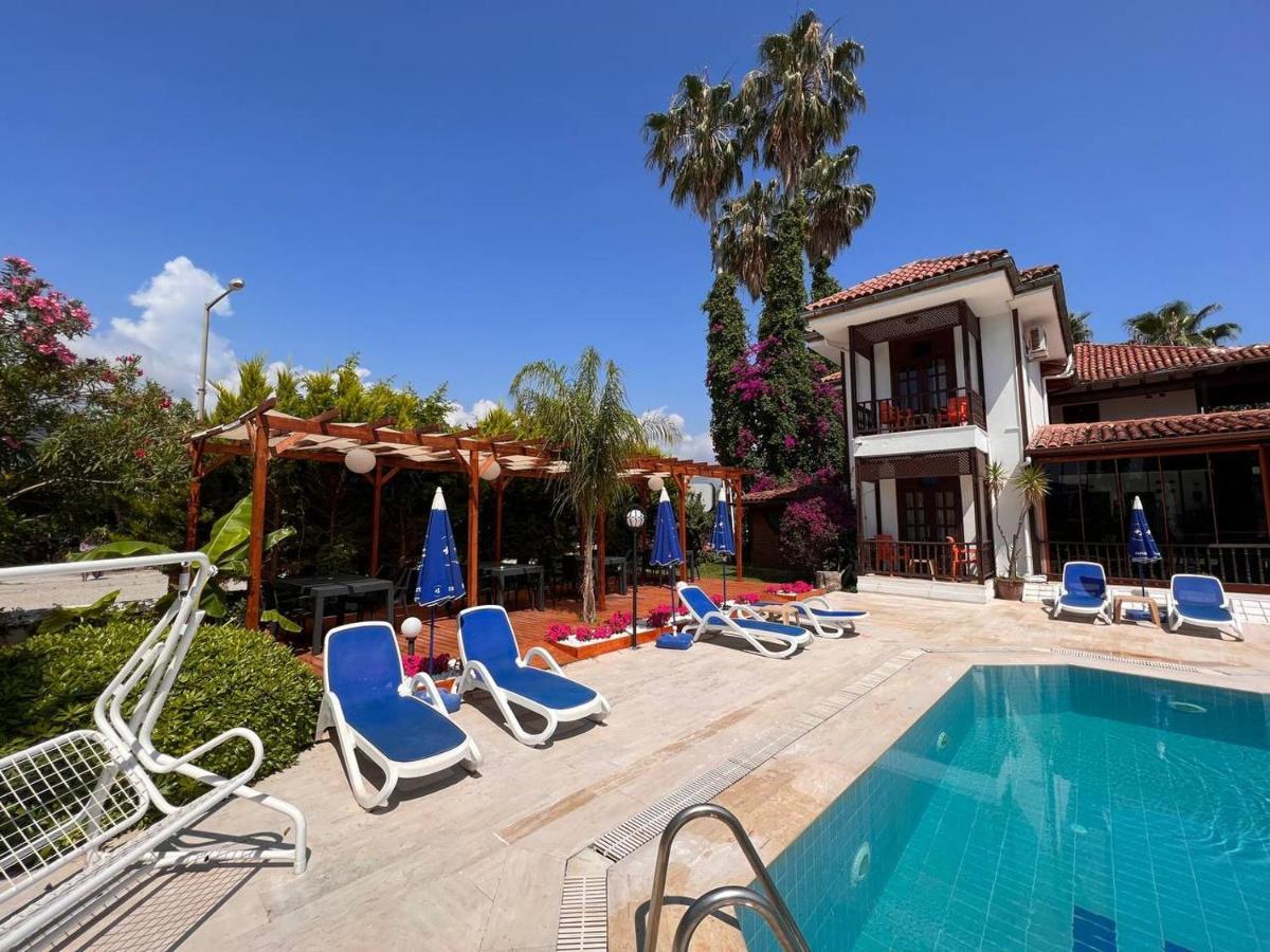 Palma Rosa Hotel Camyuva Exterior photo