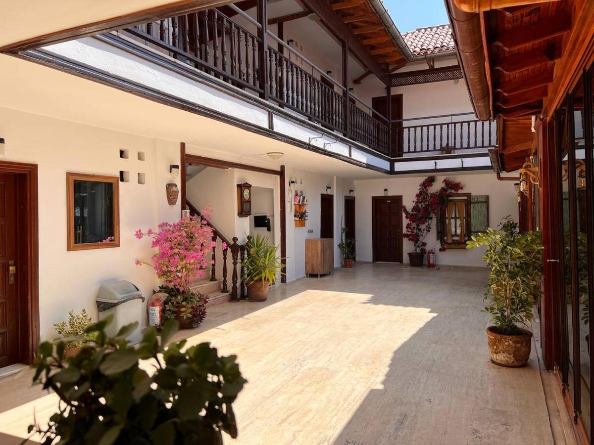Palma Rosa Hotel Camyuva Exterior photo